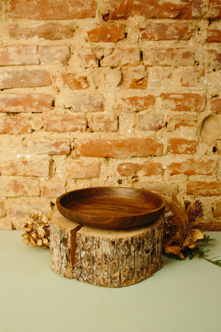 ASSIETTE FINE EN NOYER